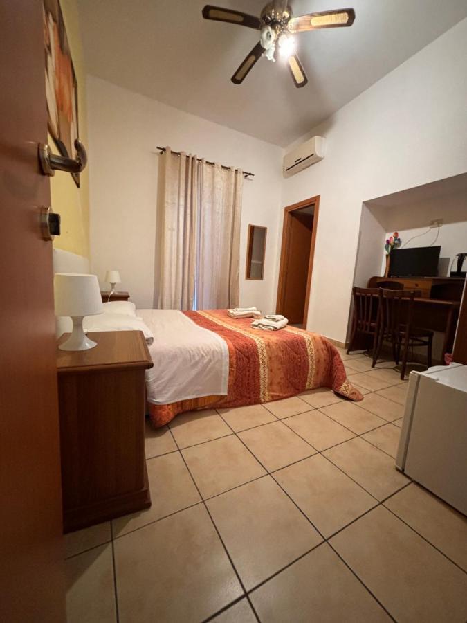 Gli Agrumi Rooms Trapani Buitenkant foto